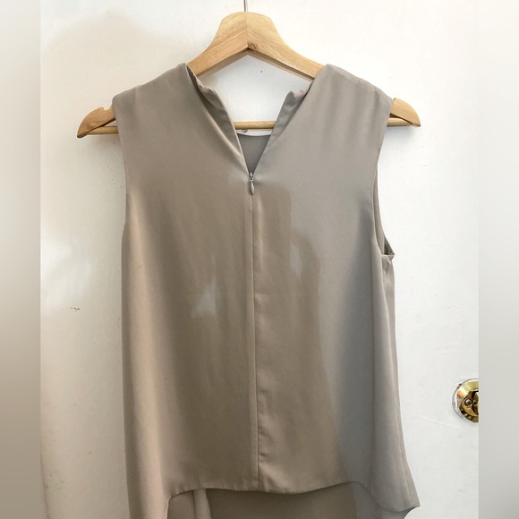 Babaton Hopkins Blouse in Grey - Picture 2 of 4